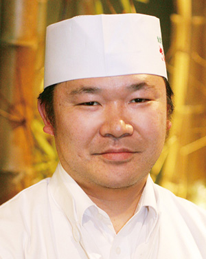 料理長 東山 幸生氏