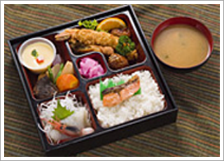 勢登弁当（1400円～）