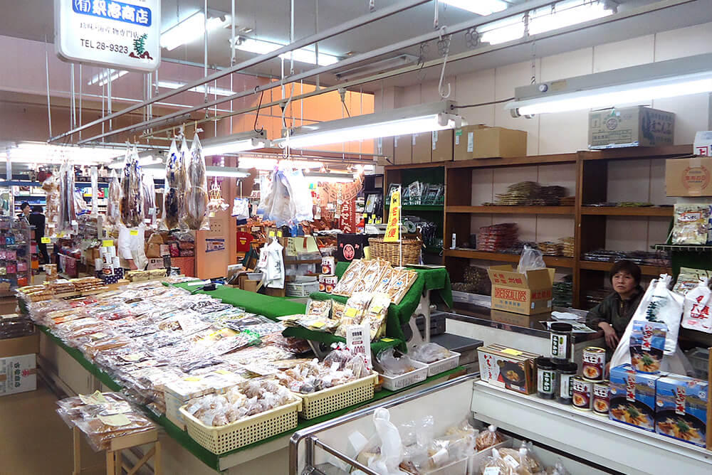 梨忠商店外観